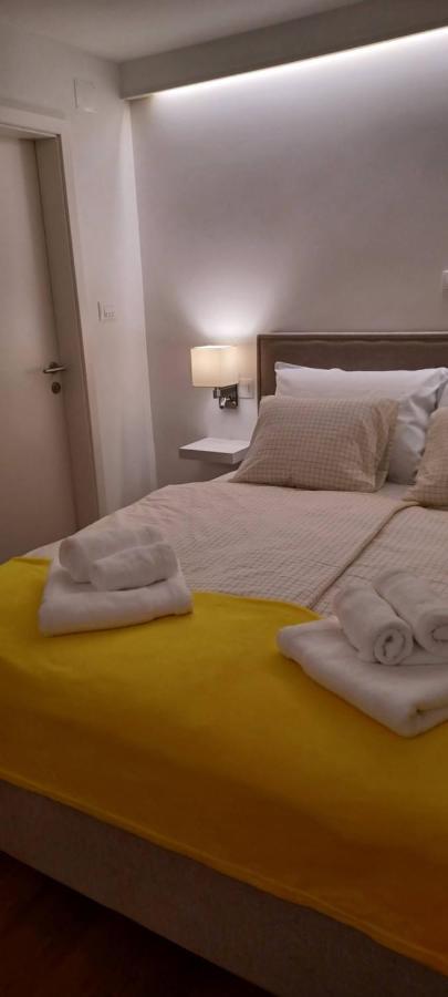 Studio Apartman Four Pearls Карловац Екстериор снимка