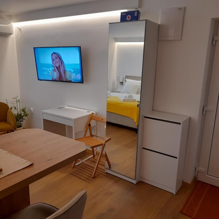 Studio Apartman Four Pearls Карловац Екстериор снимка
